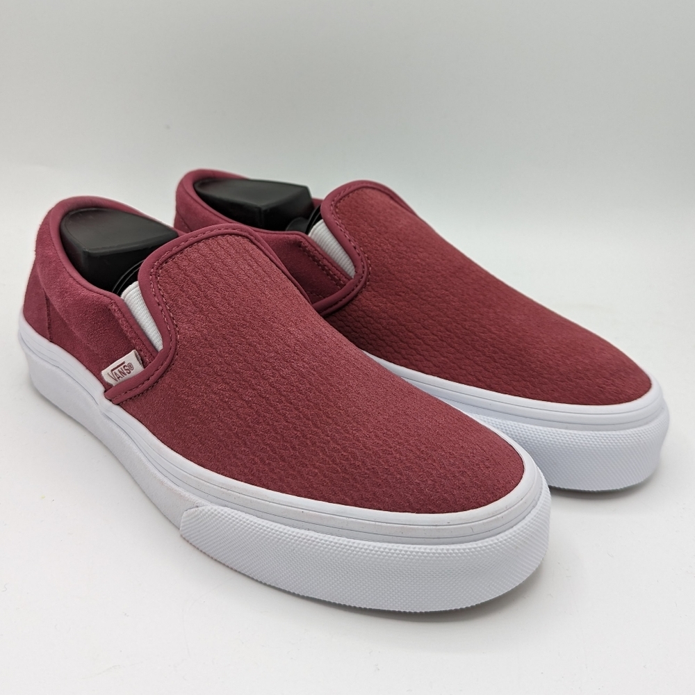 NEW Womens Vans Classic Slip-On Suede Dry Rose Pink White Embossed Shoe Size 5.5